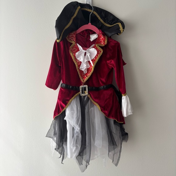 Kids Halloween Pirate Costume - Red, Black, and White Sz 2-3T - Picture 2 of 5